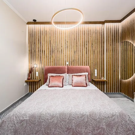 Feriehus Meltemi House - A Seaside Luxury Maisonnette Dhiyellótika