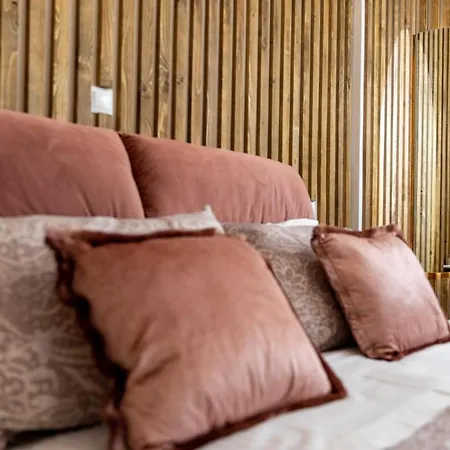 Meltemi House - A Seaside Luxury Maisonnette Dhiyeliotika