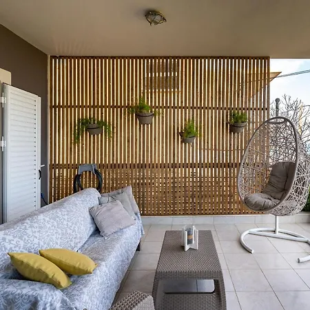 Feriehus Meltemi House - A Seaside Luxury Maisonnette